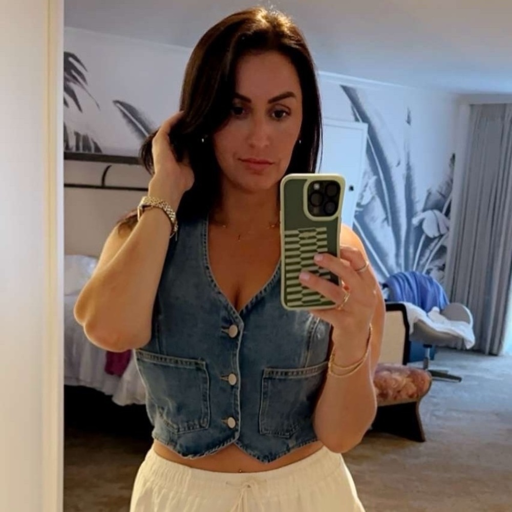 Meet your Posher, Chelsea